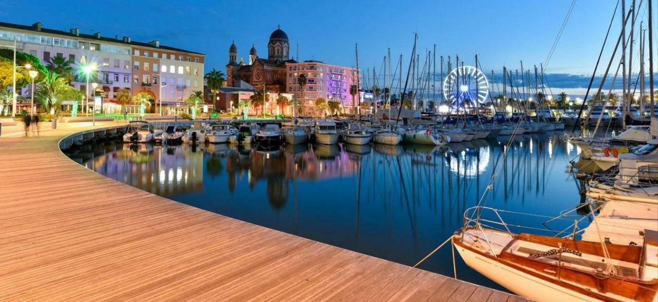 Nouveau F2 Calme Coeur De Ville 1Min De La Plage Saint-Raphael  Luaran gambar